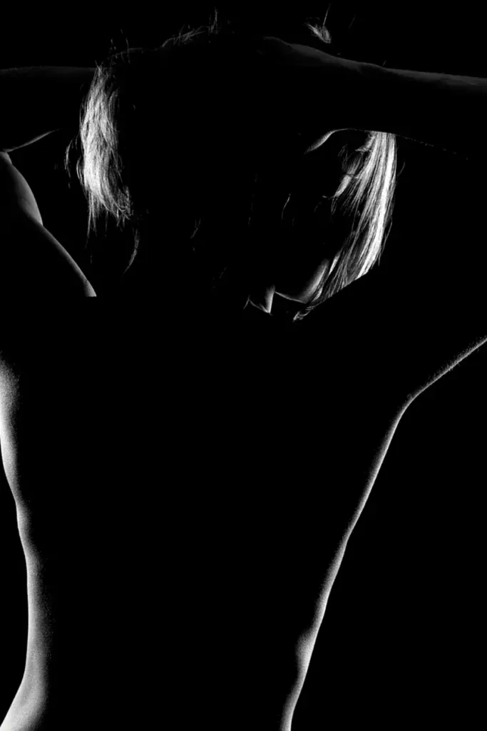 Modernes Dessous Shooting in Zofingen mit selbstbewusstem Posing